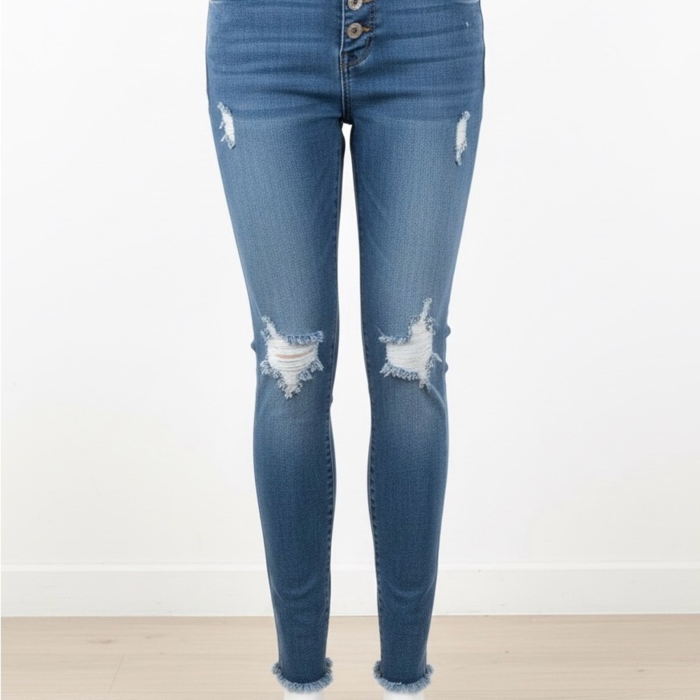Classic Blue Distressed Skinny Jeans Used in good condition